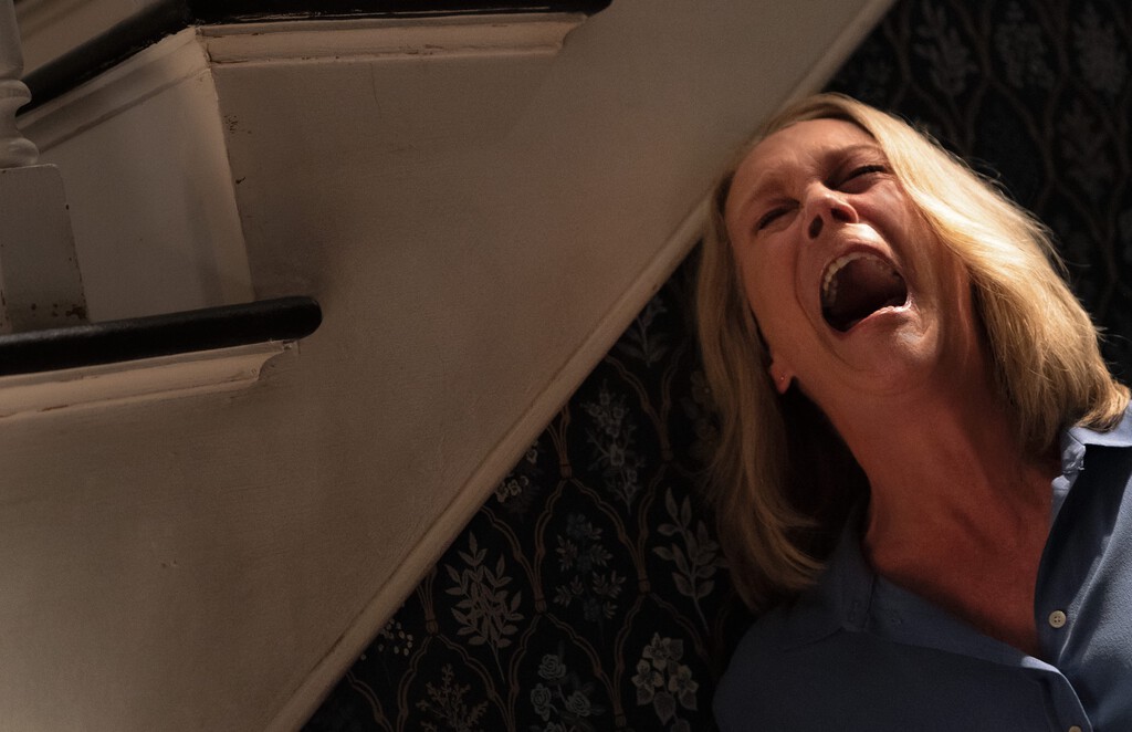 "¿Cómo haces películas de bajo presupuesto? No pagando a la gente". El dardo de Jamie Lee Curtis a Jason Blum por la trilogía de 'Halloween'