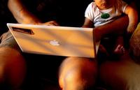 Discriminan entre los derechos por maternidad y paternidad en Europa