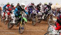 José Antonio Butrón no da opción en el arranque del nacional de motocross en Albaida