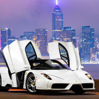 ¡Inmaculado! Este Ferrari Enzo fue el único concebido en blanco y se subasta ahora, apuntando a cifra récord
