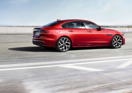 Jaguar XE 2019