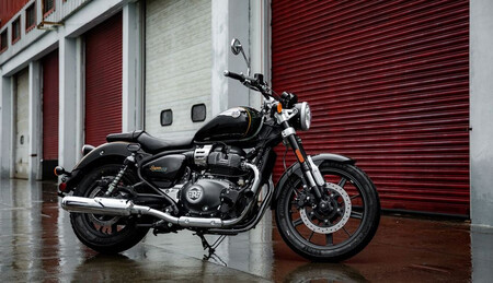 Royal Enfield Super Meteor 650 2 2023