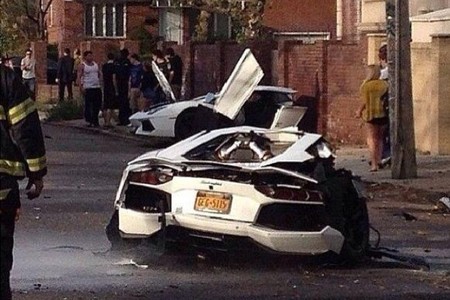 Dolorpasión™: Póngame cuarto y mitad de Lamborghini Aventador