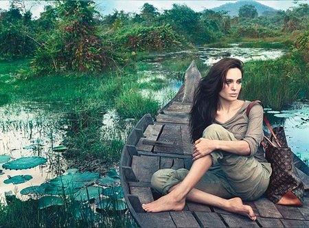 Angelinan Jolie más sosa que el pan integral para Louis Vuitton