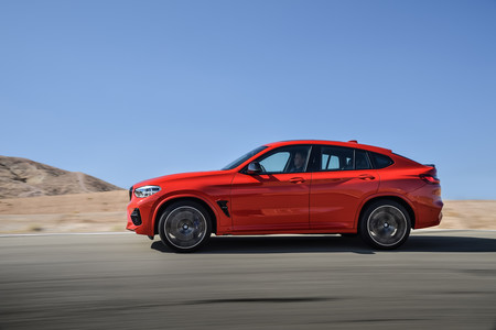 BMW X4 M lateral