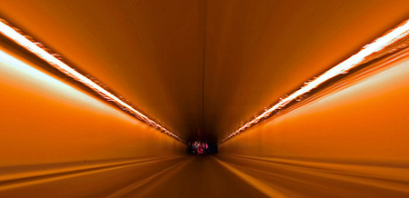 Demasiado lejos del final del túnel