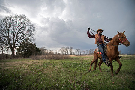 Rory Doyle es el ganador del ‘2019 Zeiss Photography Award’ con ‘Delta Hill Riders’ sobre los vaqueros afroamericanos del Misisipi