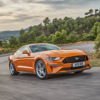 Ford Mustang se lleva entre las llantas al Camaro y se corona como el muscle car más vendido del 2018