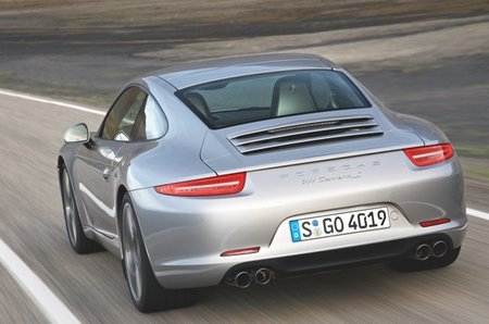Porsche-911-Carrera-S-4