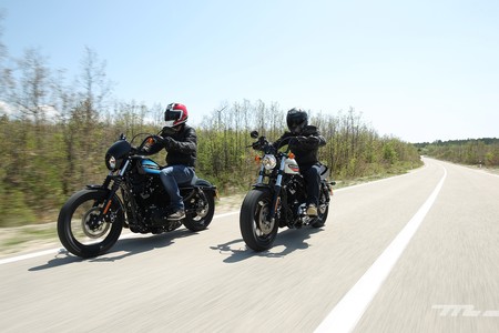 La Guardia Civil está multando a algunos motoristas por salir de ruta en grupo, y lo está haciendo mal