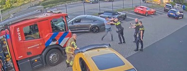 Salvaba sus Ferrari y otros coches gordos de un incendio, hasta que apareció la policía local: le gasearon con spray de pimienta y le arrestaron