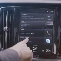 Ya puedes mantener reuniones virtuales con Skype en los Volvo S90 y V90