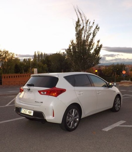 El Toyota Auris Hybrid a prueba (I): Diseño y equipamiento