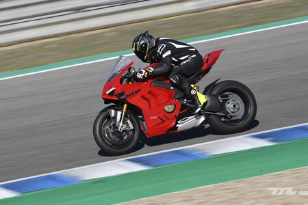 Ducati Panigale V4 2022 Prueba 013