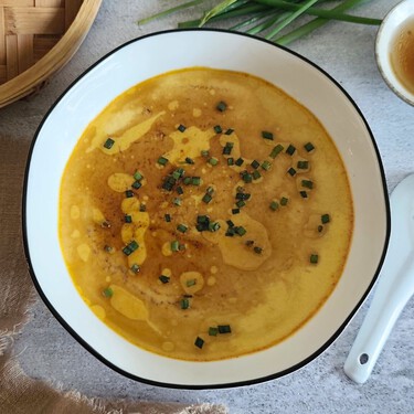 Huevos al vapor al estilo chino, el flan salado más fácil de la cocina asiática 