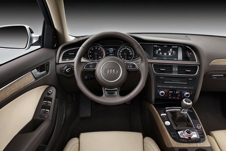 Audi A4 2012 4