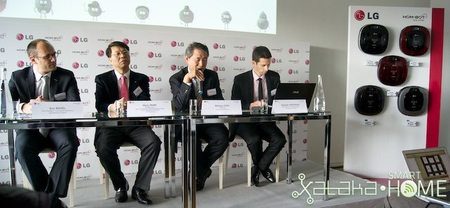 Hom Bot Square, el nuevo robot aspirador de LG. Asistimos a su presentación en París