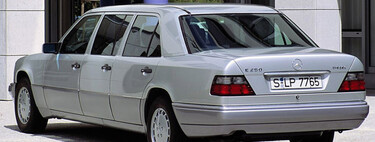 Antes de las camionetas, este carro ya tenía seis puertas y tres filas de asientos: una extraña idea de Mercedes-Benz