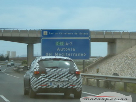 El nuevo Opel Astra cazado en España