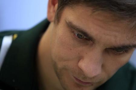 Vitaly Petrov, con asiento pero sin dinero