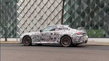 Bmw M2 2023 Teaser 6