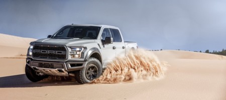 Ford F-150 Raptor SuperCrew, deja salir al aventurero que llevas dentro