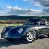 El WEVC Coupé es un deportivo eléctrico que quiere parecerse al Porsche 356 y ya puede reservarse