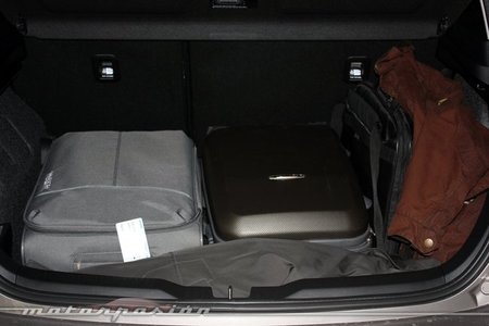 Maletero del Toyota Auris 2013