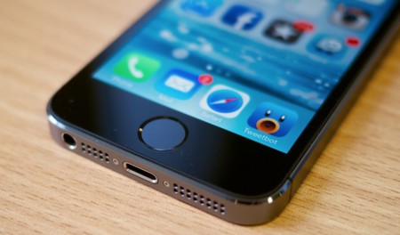 Aprovechando la oportunidad: Apple ha rebajado el precio del iPhone 5s a casi la mitad en La India