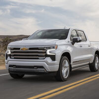 Los coches más grandes y pesados no solo contaminan más, también matan más peatones