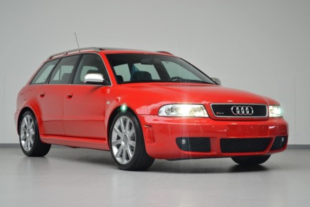 ¿Qué tiene de especial este Audi RS4 Avant quattro de 2001 para costar 100.000 euros?