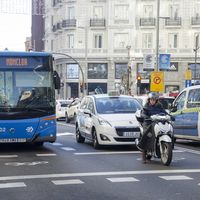 Pere Navarro: "La moto tiene mala imagen porque tiene que buscar su espacio quitándoselo a los demás"