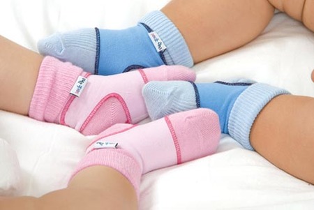 Socks Ons mantiene los calcetines en su sitio