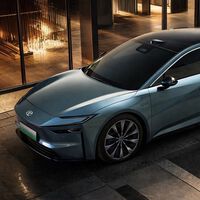 En su búsqueda por la berlina eléctrica perfecta, Toyota ya tiene un aliado para no depender de Apple ni Google: Huawei