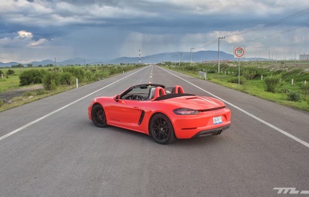 Porsche 718 Boxster S 2