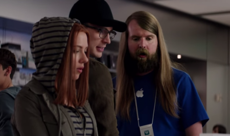 Apple amplía su equipo de marketing para hacer más "product placement"