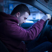 Multas por conducir cansado. Ya se están planteando sanciones y análisis de sangre para saber si has dormido suficiente