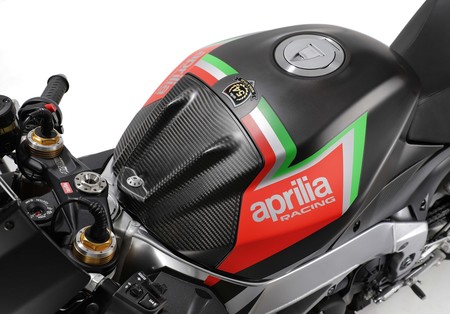 Aprilia Rsv4 1100 Factory 14