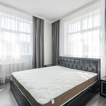 Vas a dormir mejor: por qué es importante aspirar el colchón una vez al mes 