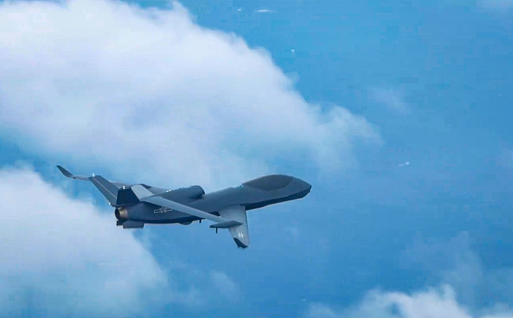China acaba de cruzar la misma línea roja que Rusia: por primera vez, un dron militar ha invadido el espacio aéreo de Taiwán