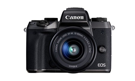 EOS M5, la nueva sin espejo de Canon, con el objetivo 15-45, por 965 euros en eBay