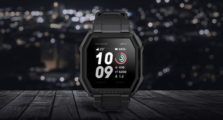 Amazfit Ares: hasta 14 días de autonomía y 70 deportes distintos en un reloj robusto y resistente