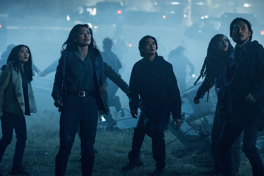 La temporada 2 de 'Monarch' es generosa en monstruos y acción, pero la serie de ciencia ficción no sabe qué hacer con sus personajes