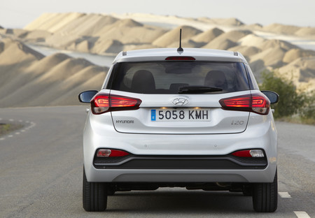 Hyundai i20 trasera