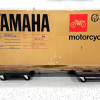 Japón ha tenido una idea loquísima para que tu moto no se retrase por los camioneros: una brutal cinta transportadora de 500 km 