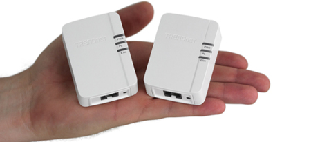 Los nuevos adaptadores PLC de TRENDnet caben en la palma de la mano