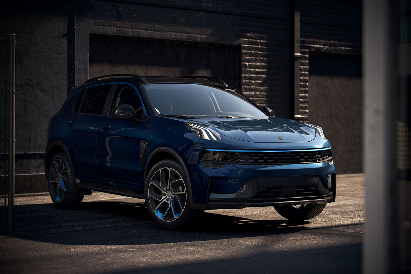 Probamos el Lynk & Co 01, un SUV híbrido enchufable que busca ser el Airbnb de los coches