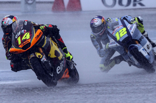 Tony Arbolino gana una carrera abortada por la lluvia y con solo la mitad de puntos repartidos en Buriram