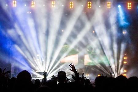 ¿Por qué nos ponemos a bailar cuando suena música?