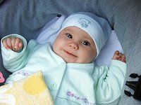 El cochecito también puede ayudar a que el bebé padezca plagiocefalia (cabeza plana)